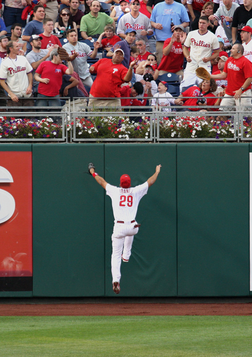 Flying Ibanez Can't Catch up to the Homer