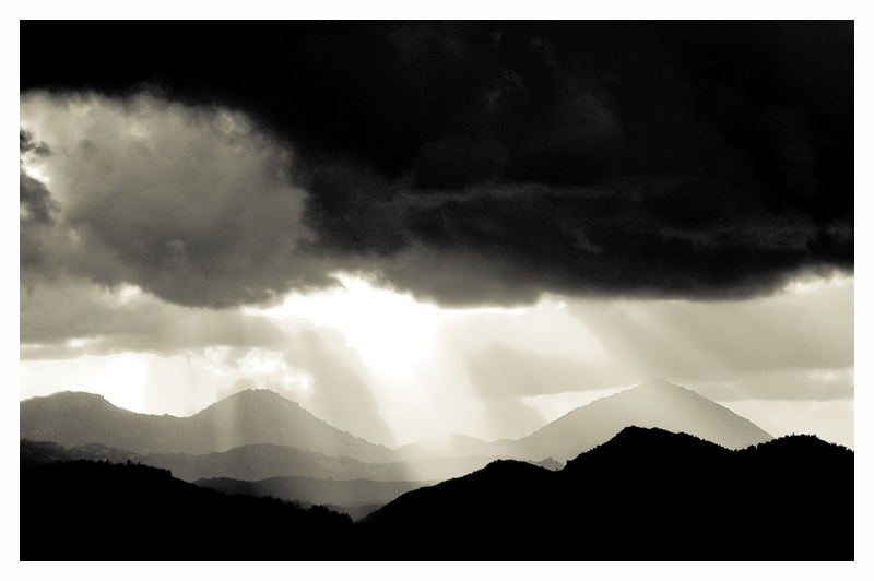 Wk_14_B&W_Storm Passing