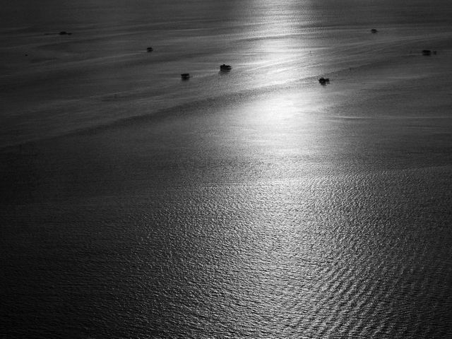 Sun Set2_bw_HR.jpg