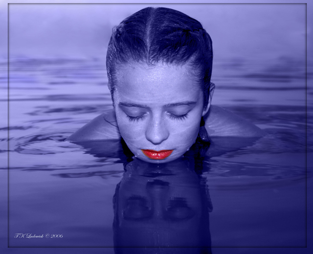 Red-lips-web.jpg