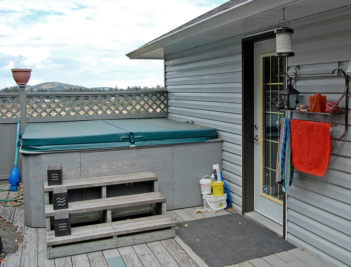hottub.jpg