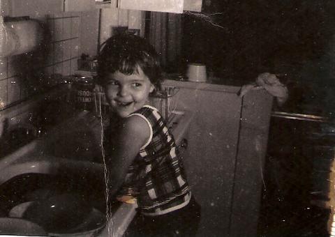 Me when I loved to wash dishes