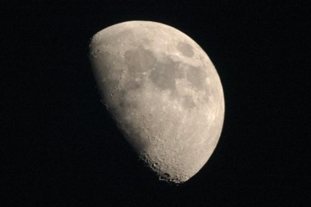 Moon.JPG