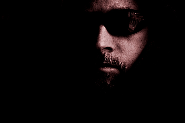 DSC_2433dark1.jpg