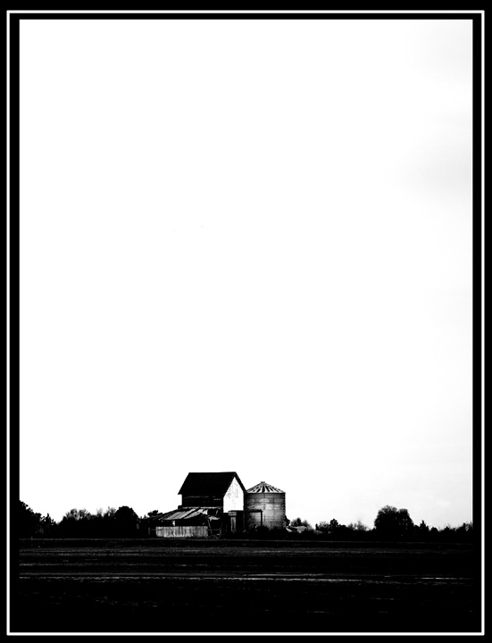 barn high contrast