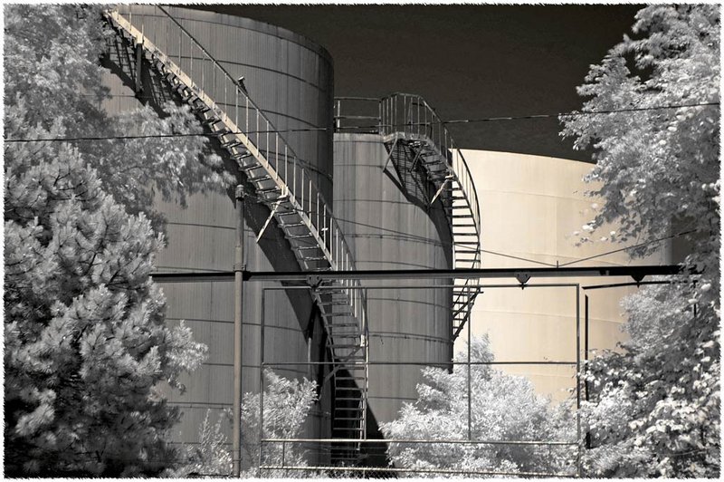 oil-tanks.jpg