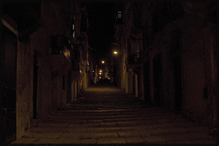 alley back