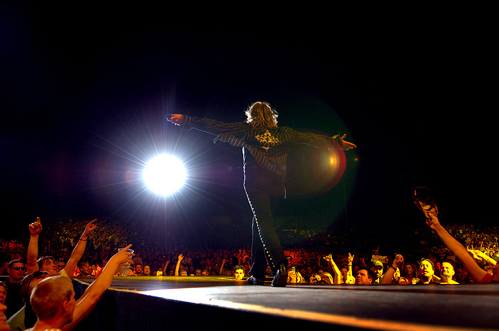 DEF-LEPPARD-260408-DPC1.jpg