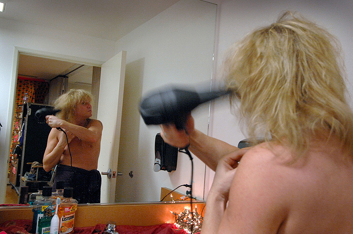 DEF-LEPPARD-260408-DPC3.jpg