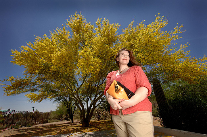 STEPHENIE-MEYER-280408-DPC.jpg