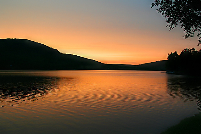 Sunset-at-the-Lake