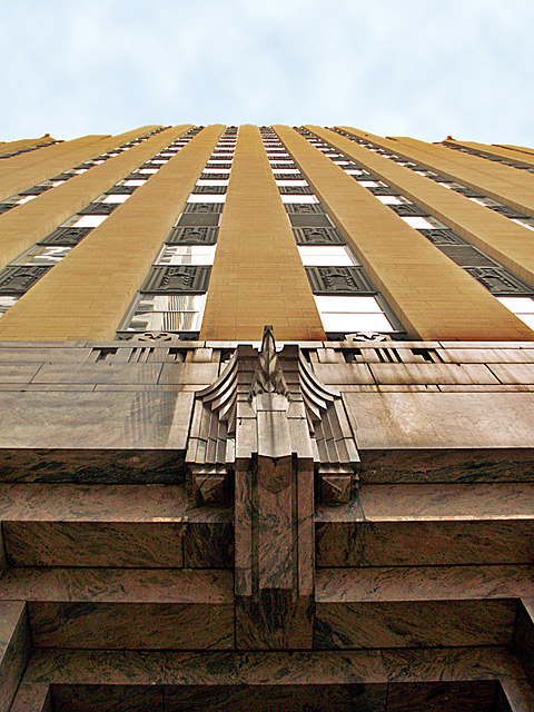 Deco AT TBuilding