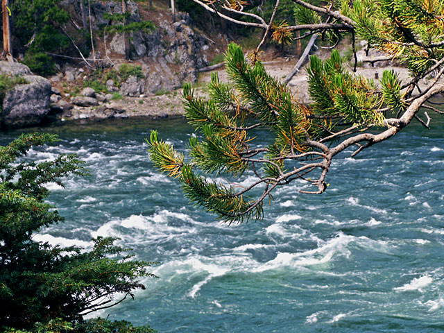 Yellowstone-River.jpg