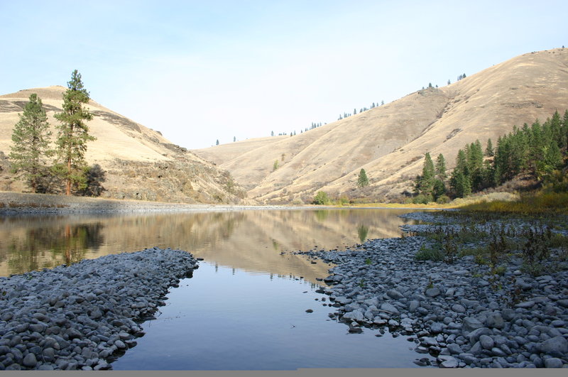 Fall morning on the Grande Ronde