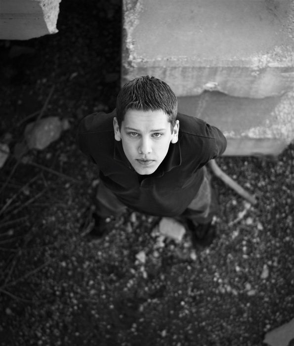Clayton 2 Blk & Wht