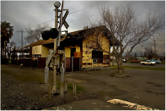 LiveOakTrainStation1Web1.jpg