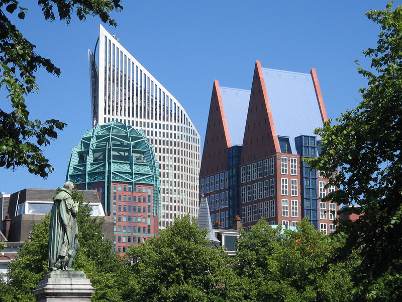 skyline the hague 2005.jpg
