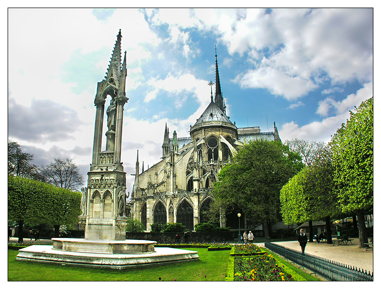 Notre Dame Courtyard (Edit)