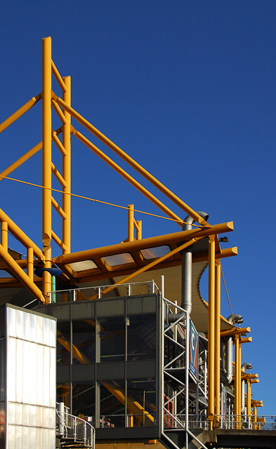 Structure