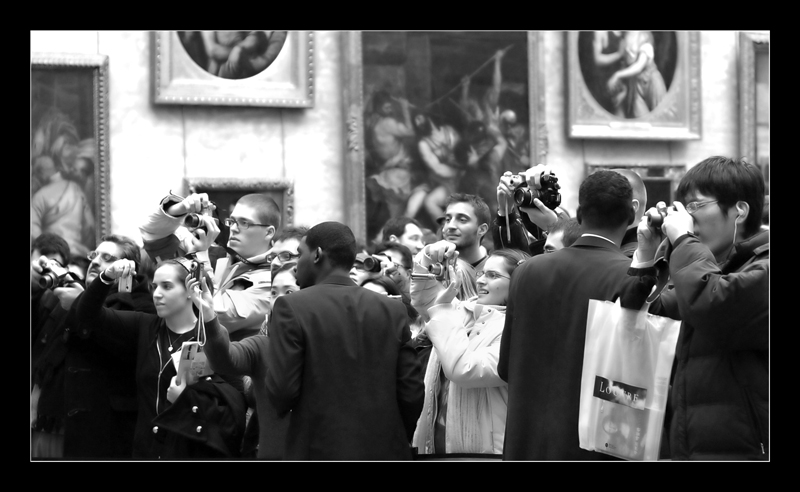 Photographers Admiring Mona Lisa