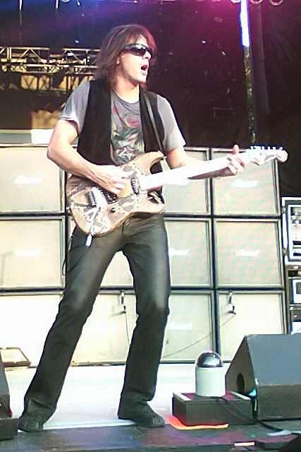 Warren DeMartini