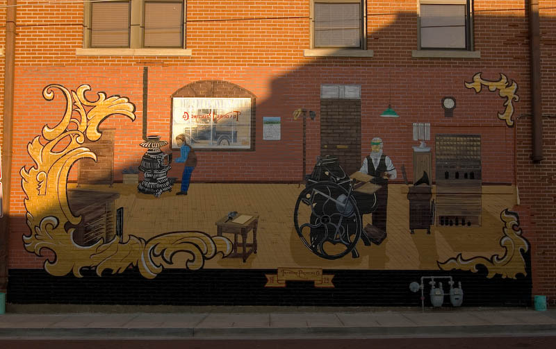 DSC_4882muralPattonalley.jpg