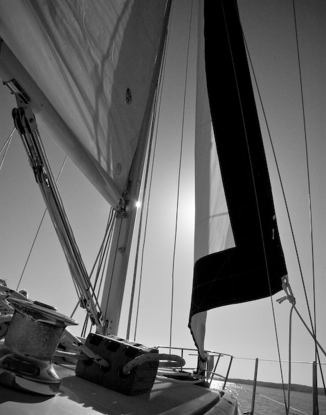 sailing into the sun-7680.jpg