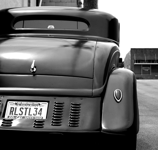 '34 Ford rear view