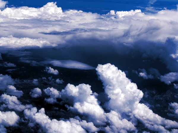 CLOUD142202.jpg