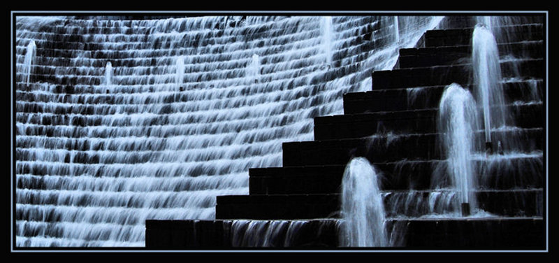 DSC_0148 FOUNTAIN CLOSE UPS.jpg
