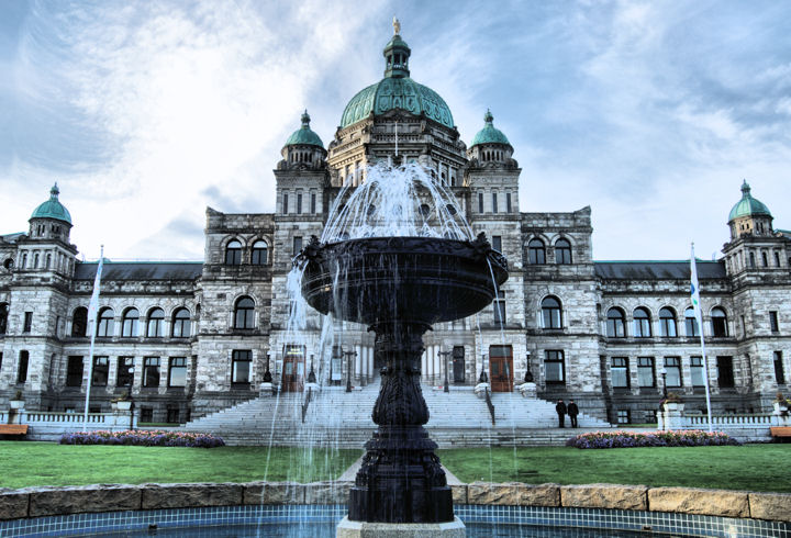 PARLIMENT BLDG IN VICTORIA,BC