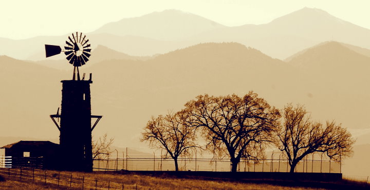 DSC_0077 windmill 1 2.jpg