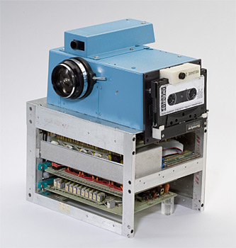 kodak_first_digital_camera.jpg