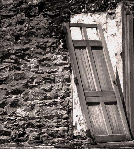 Day 6 BW IMG_0040 door.jpg