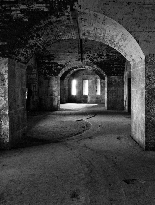 018_BW_Web