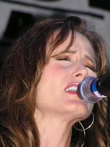 chely2.jpg