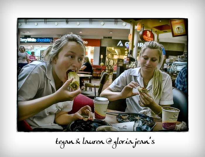 day 18. slice of life. tegan & lauren @ gloria jean's