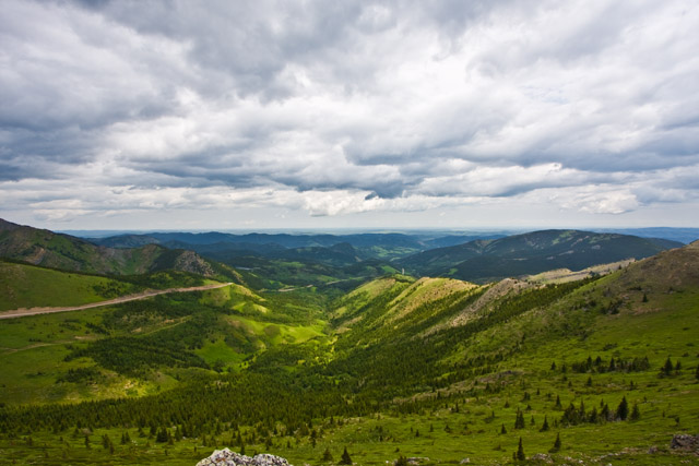 yup you guessed it, more foothills and prairies