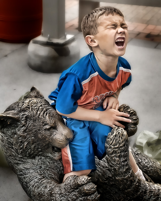 When Zoo Sculptures Attack