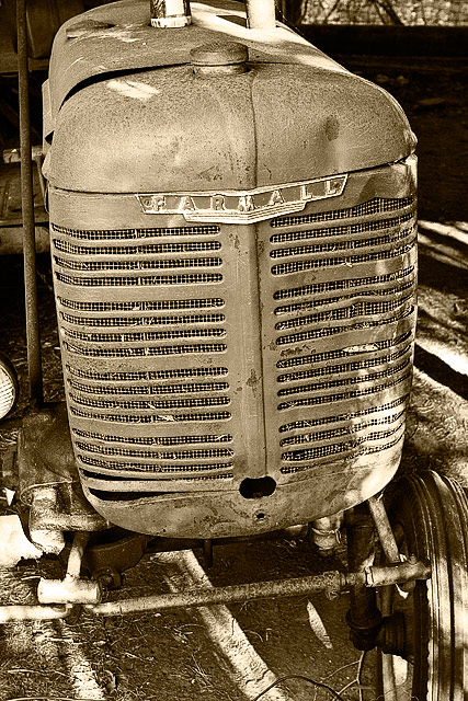 Farmall.jpg