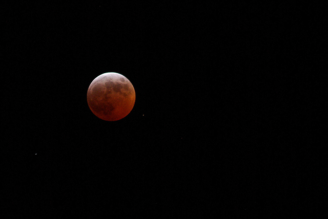 Eclipse of the moon, turning it orange. 4th march-2007