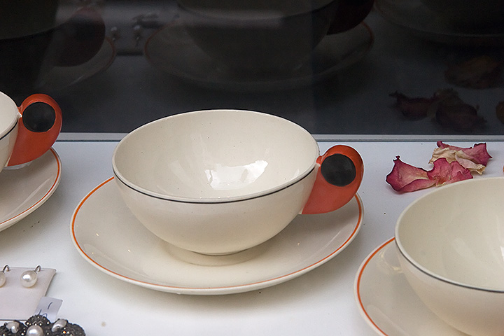 Day 01 - Cups in a window