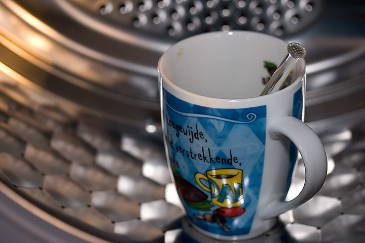 Day 03 - Cup in washing machine