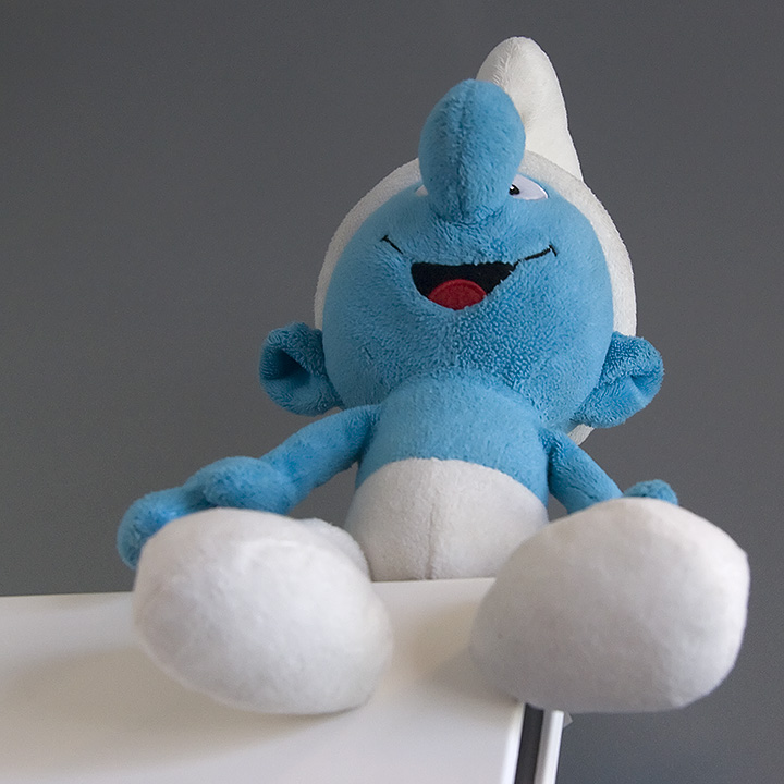 Day 01 - Smurf on door