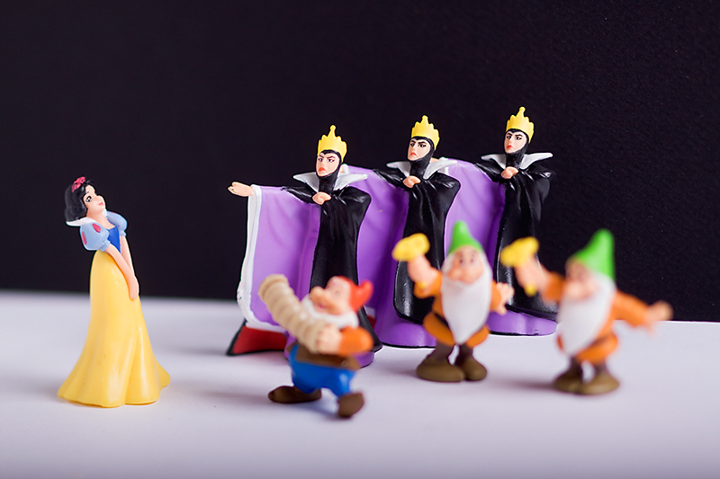 Nov 05 - Snow White