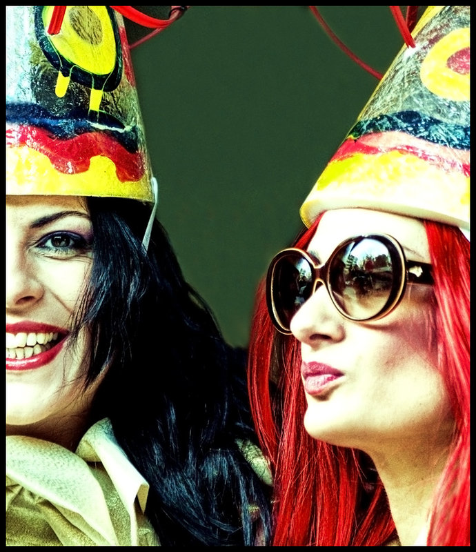 party-girls.jpg