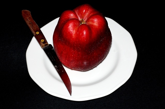 Day 14 - An Apple (Red One)