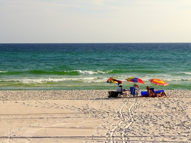 3 umbrellas 2(retouched)