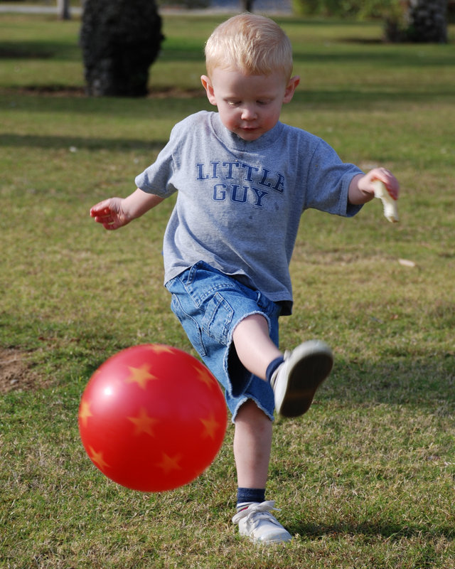Nolan Kicking in Dubai.jpg