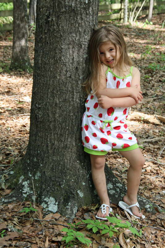 Jaelyn by tree.jpg